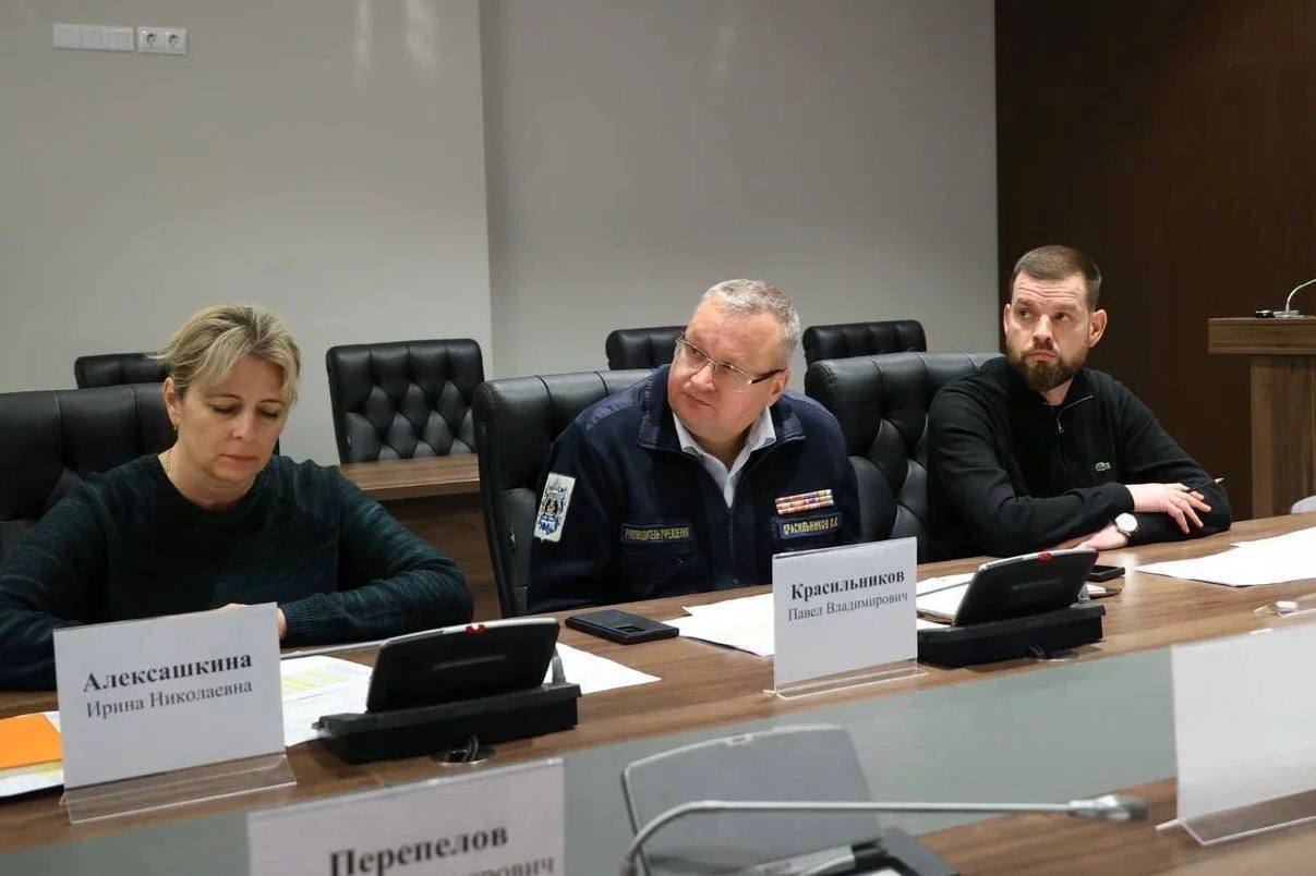 Александр Дронов провел очередное заседание комиссии по предупреждению и ликвидации чрезвычайных ситуаций Александр Дронов провел очередное заседание комиссии по предупреждению и ликвидации чрезвычайных ситуаций