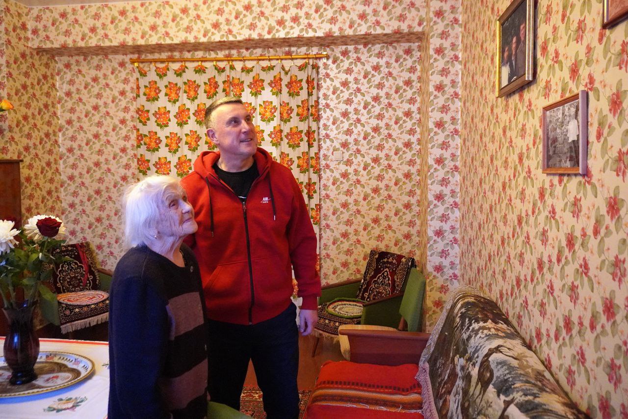 Александр Розбаум: Уважаемые Новгородцы!. Столетие – в Новый год 1 января 2026 года исполнилось 100 лет жительнице Великого Новгорода Гуровой Нине Михайловне Александр Розбаум: Уважаемые Новгородцы!. Столетие – в Новый год 1 января 2026 года исполнилось 100 лет жительнице Великого Новгорода Гуровой Нине Михайловне