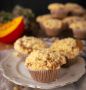 Тыквенные кексы с крошкой: вкусное лакомство осени
