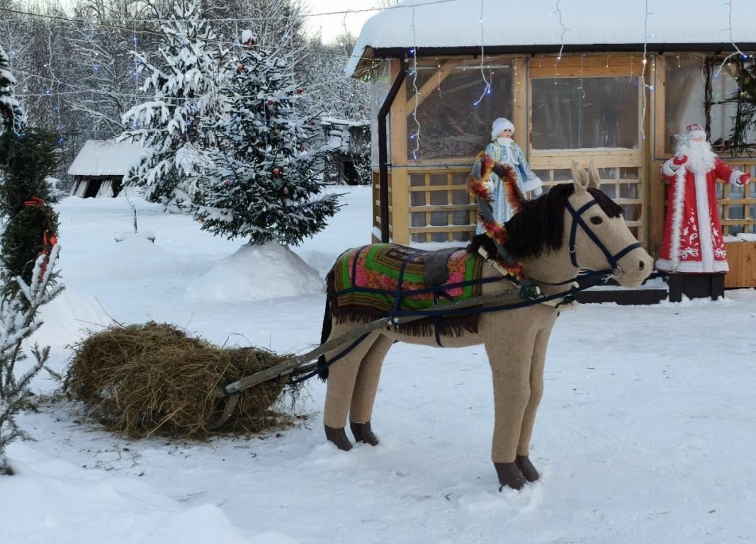 Новый арт-объект, созданный руками активистов, появился в посёлке Горный Новый арт-объект, созданный руками активистов, появился в посёлке Горный