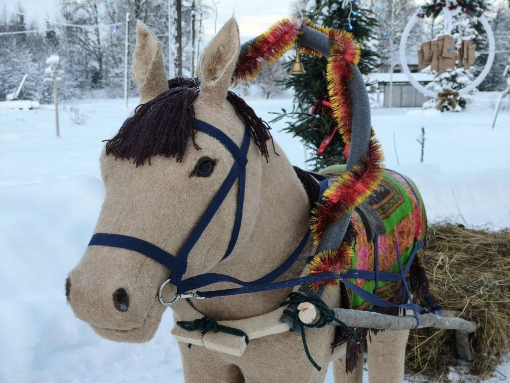 Новый арт-объект, созданный руками активистов, появился в посёлке Горный