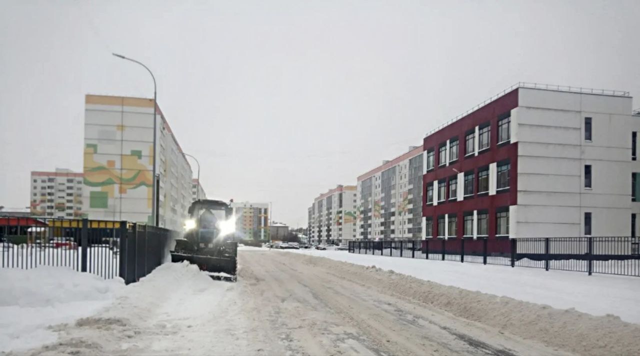 Александр Розбаум: Уважаемые Новгородцы!. Работаем, убираем, готовим наш город к рабочей учебной неделе Проехал по городу, проверил ход работ по очистке от снега подъездных путей к нашим школам и детским садам Наша задача —... Александр Розбаум: Уважаемые Новгородцы!. Работаем, убираем, готовим наш город к рабочей учебной неделе Проехал по городу, проверил ход работ по очистке от снега подъездных путей к нашим школам и детским садам Наша задача —...