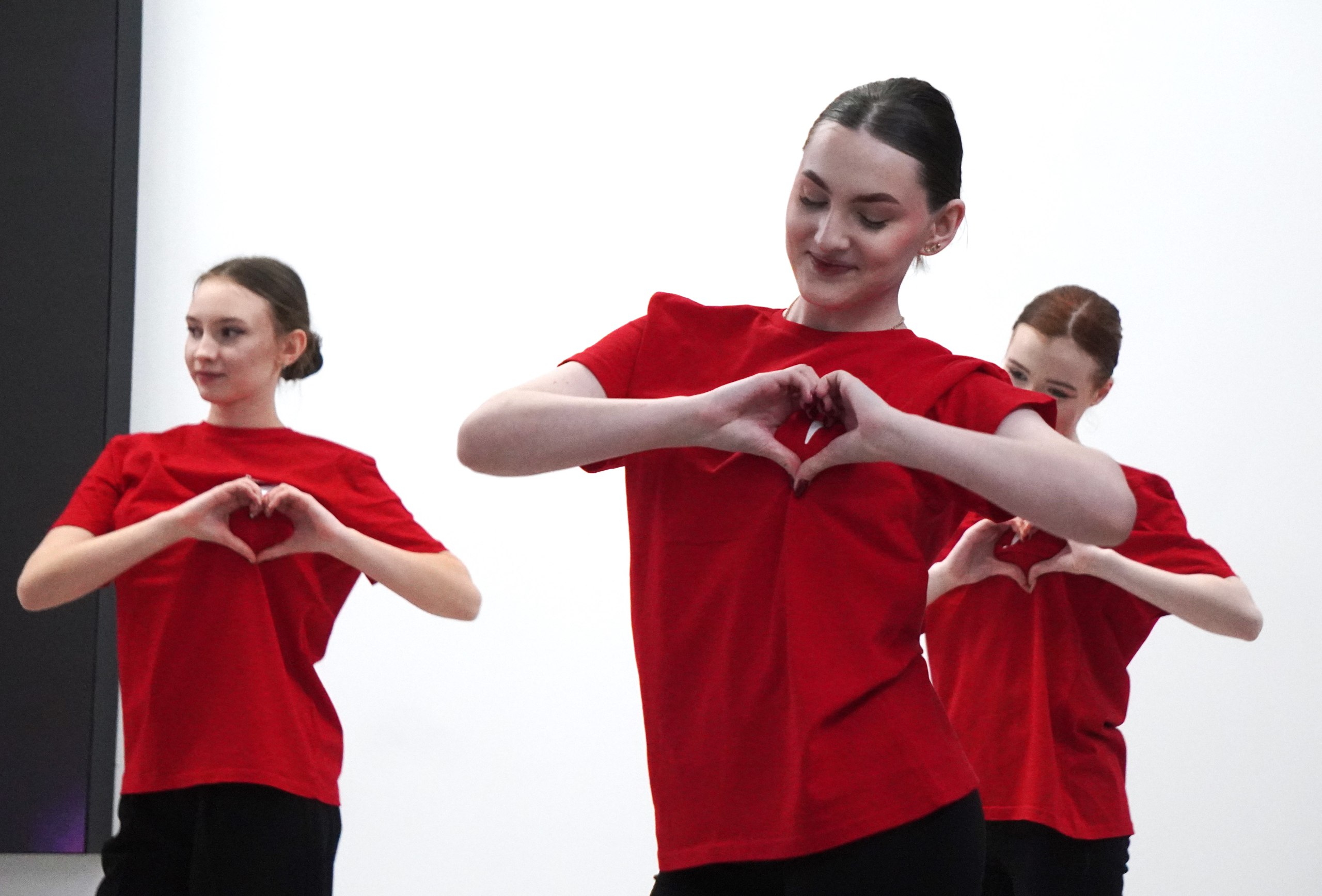 В обновлённой школе №33 прошла торжественная церемония посвящения в «Орлята России» В обновлённой школе №33 прошла торжественная церемония посвящения в «Орлята России»