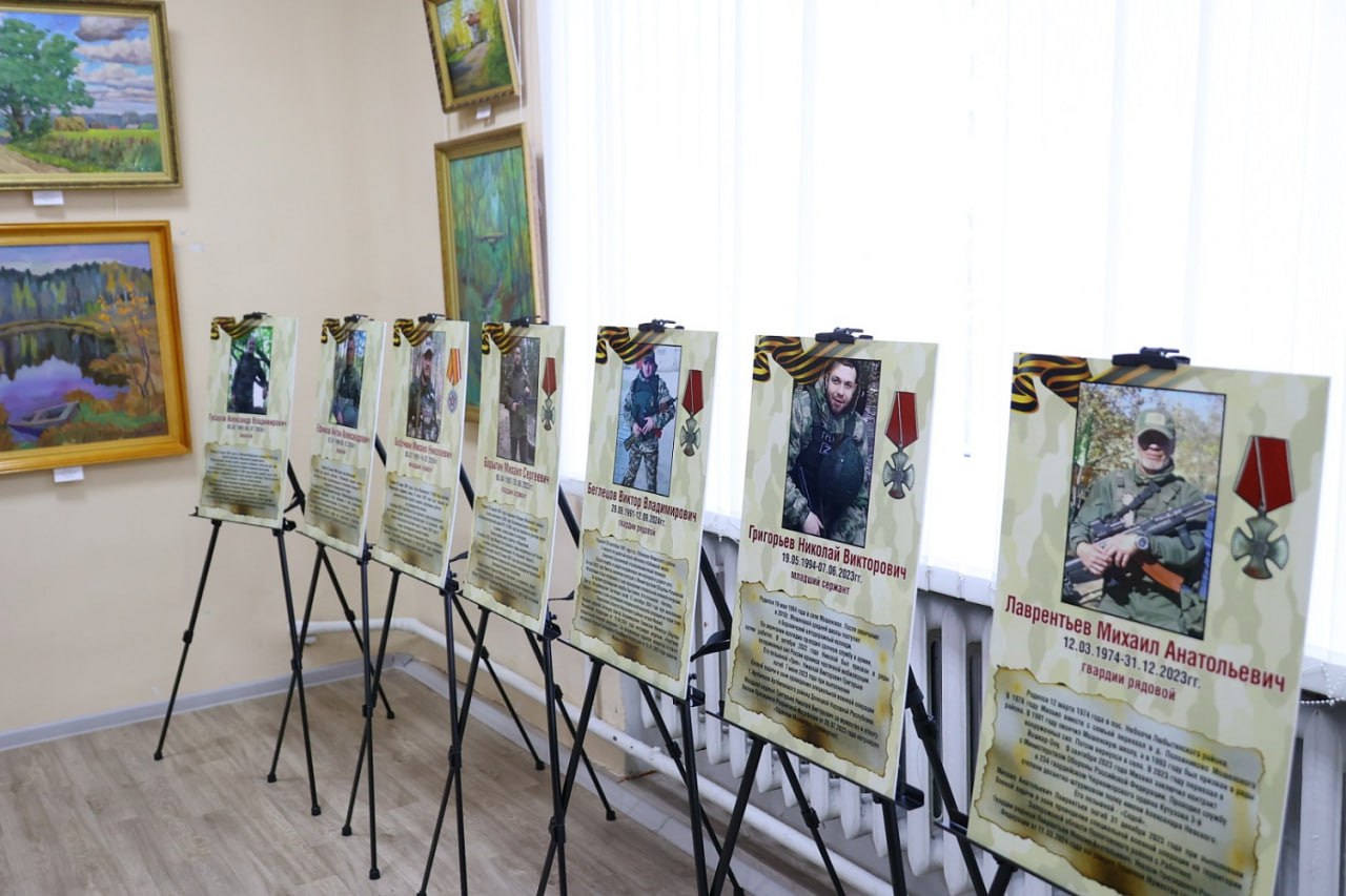 Александр Дронов поручил продолжить ремонт киноконцертного центра «Уверь» в Мошенском округе Александр Дронов поручил продолжить ремонт киноконцертного центра «Уверь» в Мошенском округе