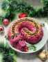 Эффектная закуска на любой случай: как приготовить селедку под шубой в форме змеи