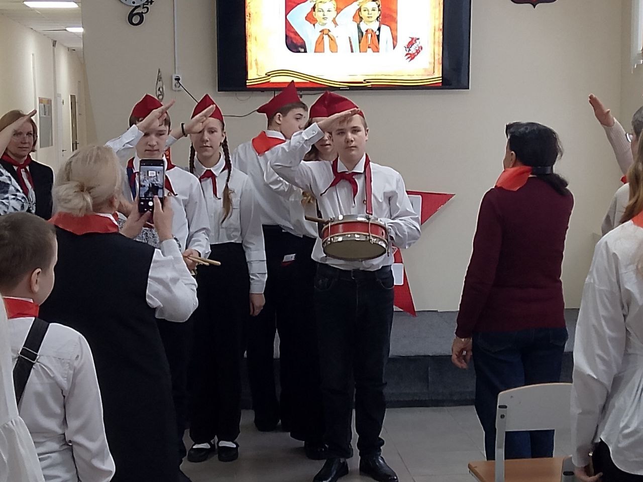 Ольга Борисова приняла участие в межобластном слёте патриотических объединений «Юные герои» Ольга Борисова приняла участие в межобластном слёте патриотических объединений «Юные герои»