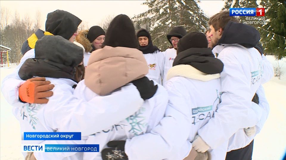 11 отрядов "Софийского десанта" в эти дни работают в Новгородской области