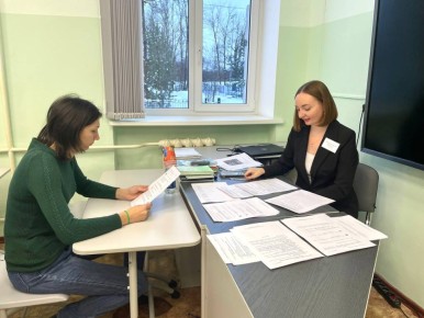 Родители новгородских девятиклассников поучаствовали в итоговом собеседовании