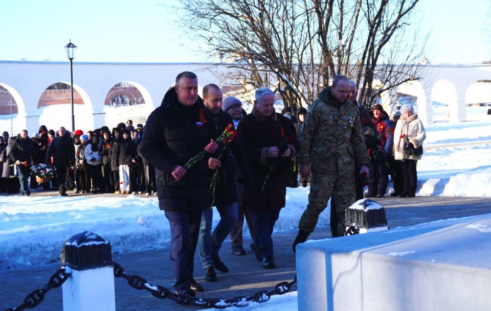 В Великом Новгороде почтили память трёх героев