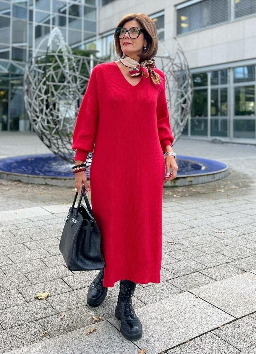 Секреты стиля: Почему женщины после 60 выбирают трикотажные платья