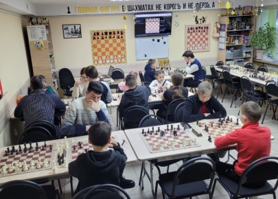 Сегодня, 31 января, в Великом Новгороде в "Шахматной школе Никиты Слободского" состоялся «Открытый турнир» по «Шахматам Фишера», участие в котором приняли 13 человек