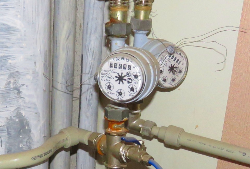 Как теперь начисляется плата за коммунальные услуги, если счетчик не прошел поверку в срок