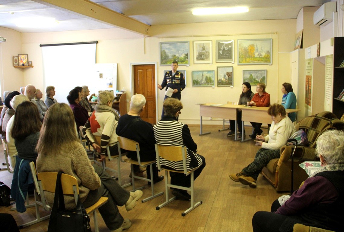 Встреча с участниками проекта «Святое Поозерье. В гостях у батюшки Александра Фролова» Встреча с участниками проекта «Святое Поозерье. В гостях у батюшки Александра Фролова»