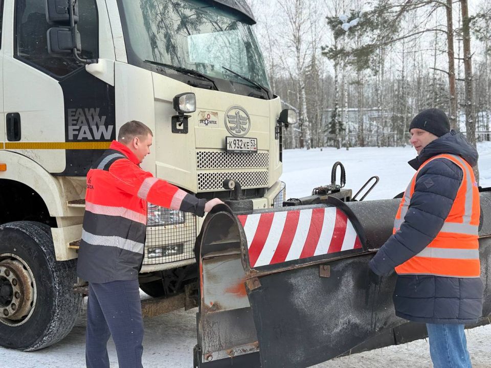 «Новгородавтодор» разобрал с подрядчиками ошибки по содержанию дорог зимой