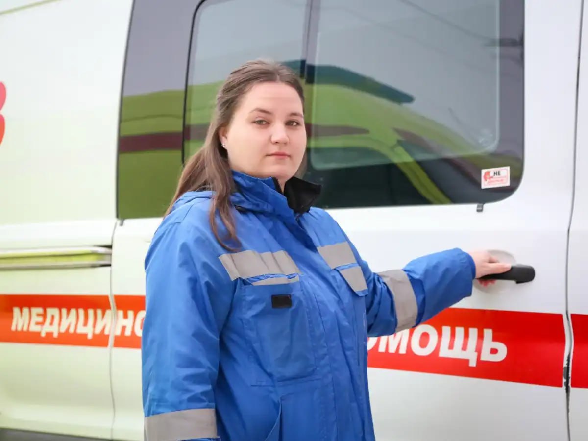 Фельдшер скорой помощи спасла жизнь 40-летнему новгородцу с инфарктом