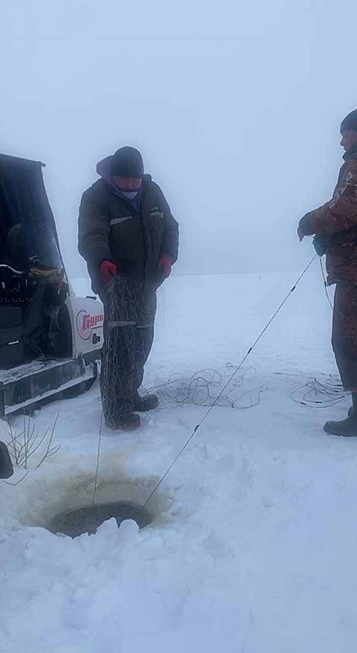 Как новгородские рыбаки добывают улов при крепких морозах? Узнала спецкор НТ Наталия Хмелёва