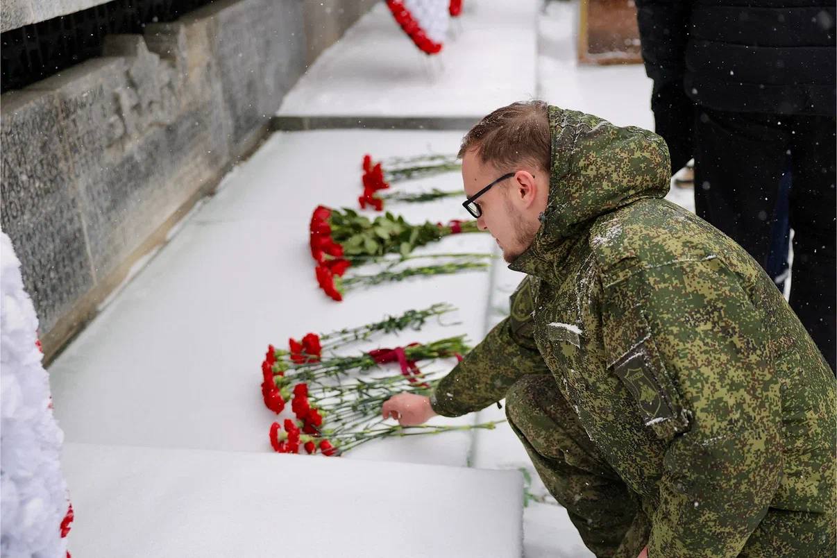 Сегодня Новгородская область отмечает 82-ю годовщину освобождения от немецко-фашистских захватчиков Сегодня Новгородская область отмечает 82-ю годовщину освобождения от немецко-фашистских захватчиков