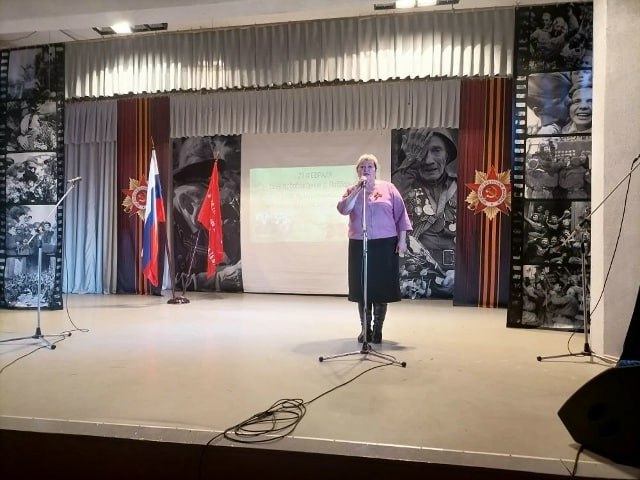 В округах Новгородской области проходят митинги в честь 82-й годовщины освобождения В округах Новгородской области проходят митинги в честь 82-й годовщины освобождения