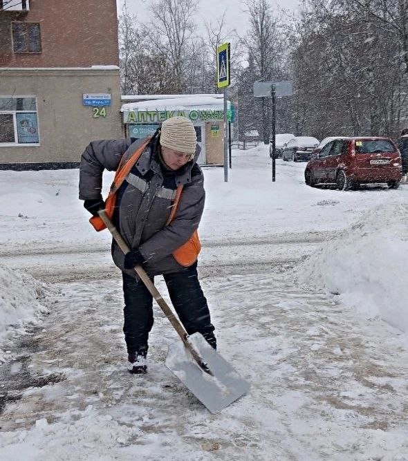 Александр Розбаум: Уважаемые Новгородцы!. В условиях непрекращающегося снегопада специалисты МКУ "Городское хозяйство", МАУ "Парки Великого Новгорода" и подрядной организации "Солид" в постоянном режиме ведут работы по... Александр Розбаум: Уважаемые Новгородцы!. В условиях непрекращающегося снегопада специалисты МКУ "Городское хозяйство", МАУ "Парки Великого Новгорода" и подрядной организации "Солид" в постоянном режиме ведут работы по...