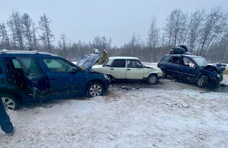 Стали известны подробности дорожной аварии в Новгородском округе Стали известны подробности дорожной аварии в Новгородском округе