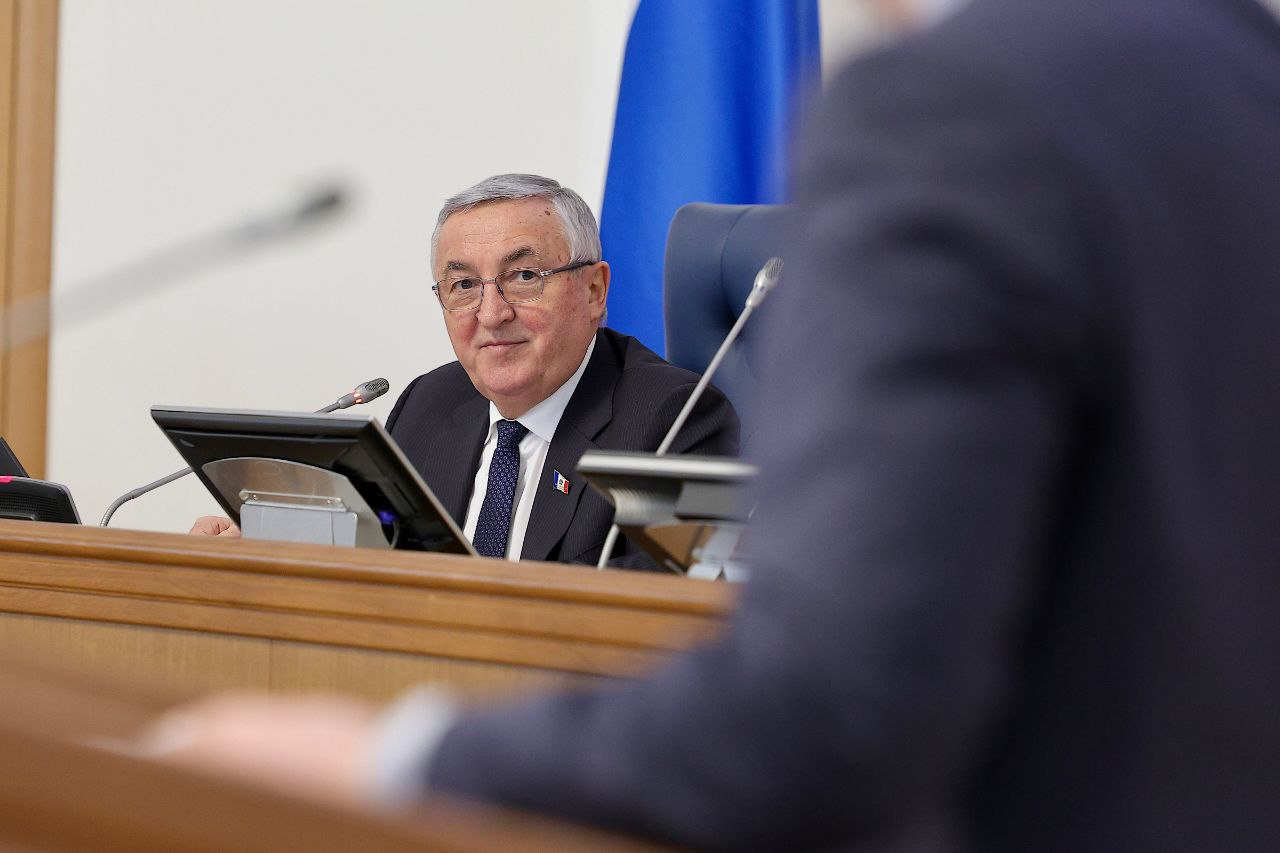 Депутаты высоко оценили итоги деятельности Уполномоченного по правам человека в Новгородской области в 2025 году Депутаты высоко оценили итоги деятельности Уполномоченного по правам человека в Новгородской области в 2025 году