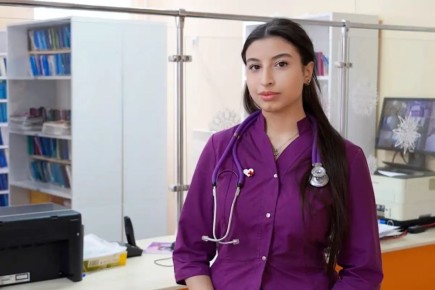 Пациентов в Крестецкой ЦРБ принимает молодой фельдшер