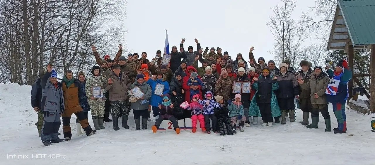 В Любытинском округе прошёл турнир по зимней рыбалке В Любытинском округе прошёл турнир по зимней рыбалке