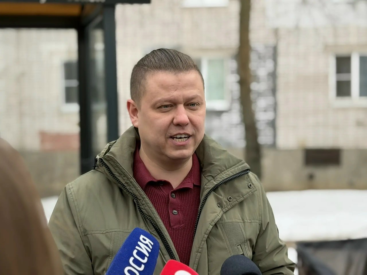 В Великом Новгороде назвали цену каждого разбитого вандалами стекла на остановке В Великом Новгороде назвали цену каждого разбитого вандалами стекла на остановке