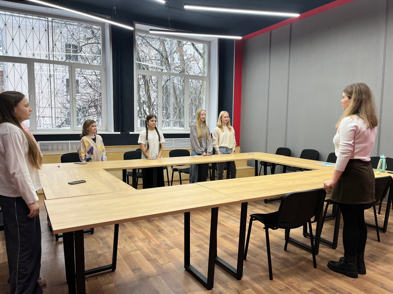 Для ведущих «Детской студии» провели обучающий мастер-класс Для ведущих «Детской студии» провели обучающий мастер-класс