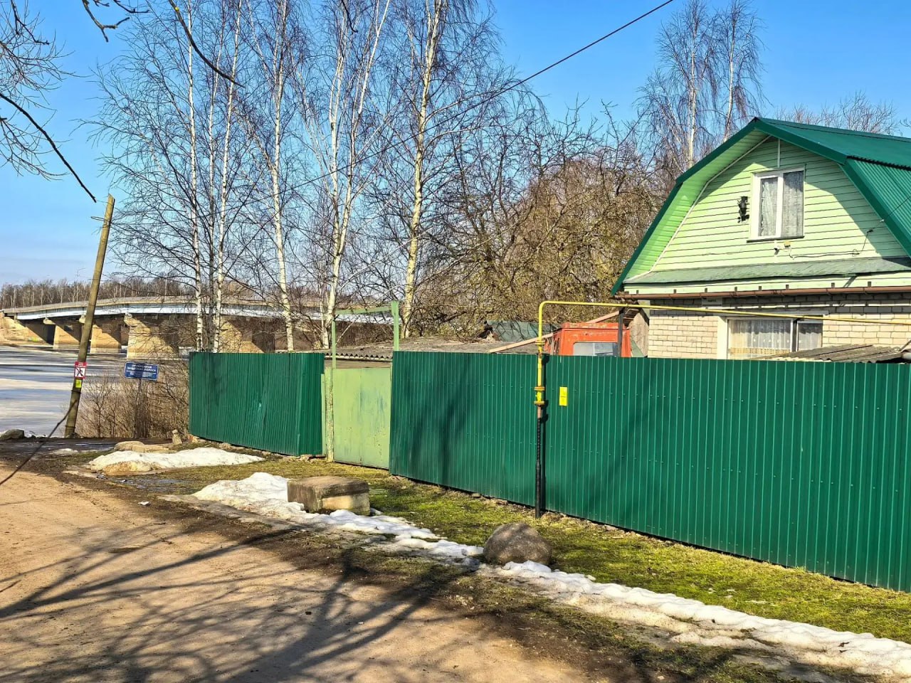 В Шимске 42 дома уже подключены к газу после строительства сети через Шелонь