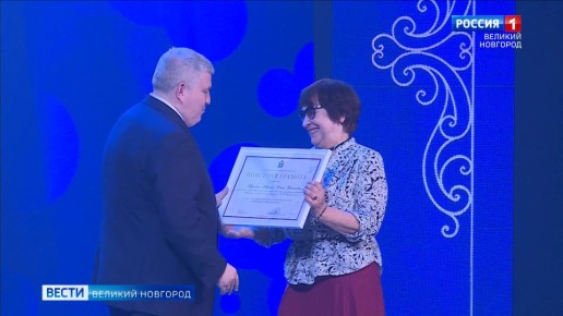 Работники культуры сегодня принимают поздравления с профессиональным праздником