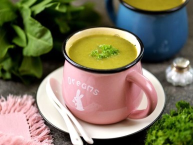 Вкусные щавелевые супы для весеннего меню