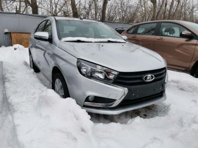 ����� ������� ������ Lada Vesta: ��� ���������� �� ���������� ���������?