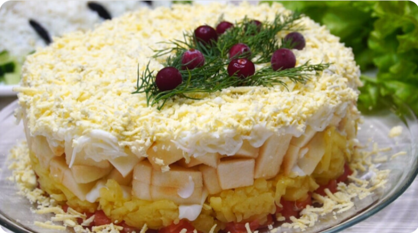 Принцесса на вашем столе: волшебный салат с семгой и яблоками