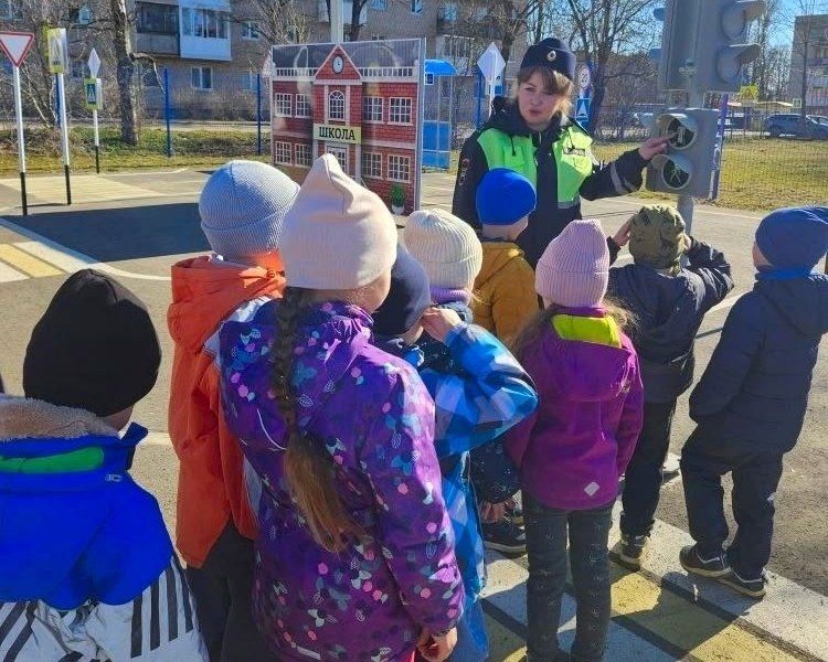 ��������� ������� �� ������������ ������� ����������� ��������� � �������-������������ ���������� ������ ��� ������������ ����������� ������ �� �������� ������������� �����������