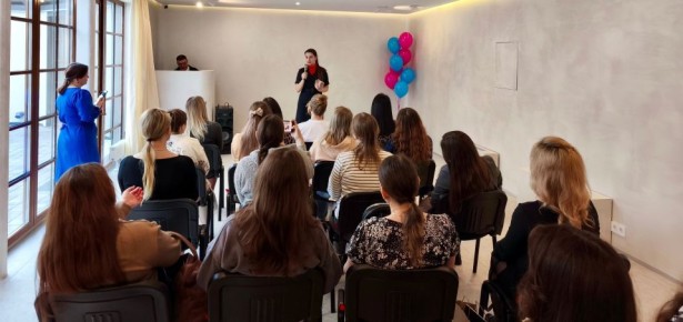 Всероссийский День беременных и Всемирный день здоровья объединили на праздничном мероприятии представителей министерства здравоохранения области, регионального Управления Госавтоинспекции, Новгородского регионального...