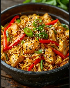 Лапша вок с курицей и овощами: быстро и вкусно