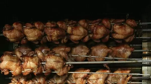 В магазине «Белмаркет» нашли кур-гриль с неизвестной датой приготовления