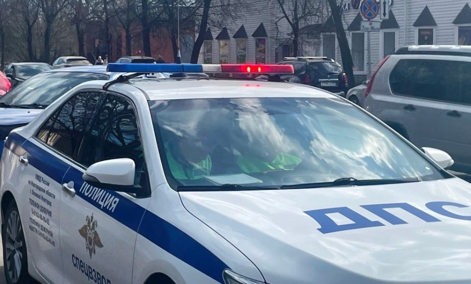 За минувшие сутки сотрудниками Госавтоинспекции области пресечено 4 232 нарушения правил дорожного движения, из них 4 042 зафиксировано с помощью комплексов фотовидеофиксации