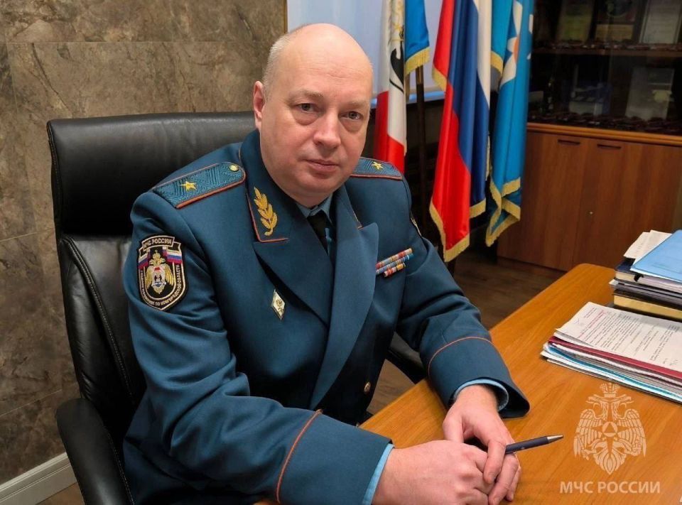Поздравление начальника Главного управления МЧС России по Новгородской области Сергея Козырева с Днем пожарной охраны