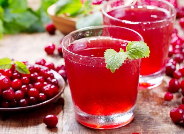 Клюквенный морс: секреты сохранения витаминов и вкусных традиций