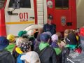 В гости к пожарным. Пожарные отдельного поста 11 пожарно-спасательной части города Валдай провели экскурсию для воспитанников детского лагеря «Умники и умницы»