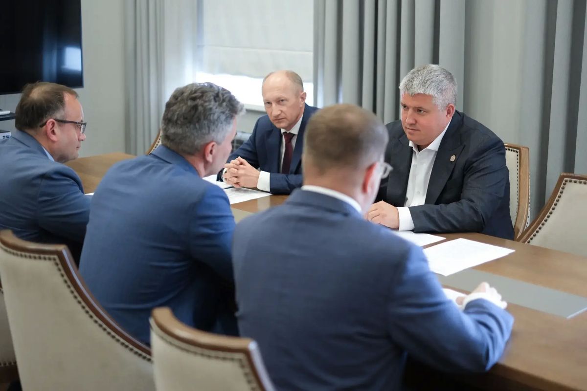 Новгородцев учат разумно обращаться с деньгами