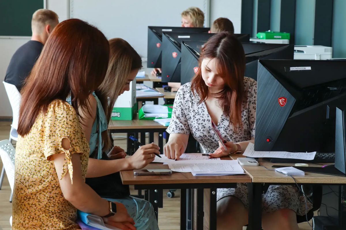 Студентам рассказали о местах в новгородских общежитиях в 2026 году