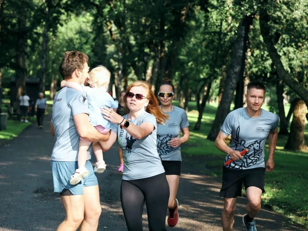 Ромашки и любовь: как Novgorodrun отметил День семьи Ромашки и любовь: как Novgorodrun отметил День семьи