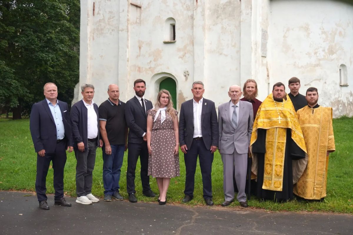 Ещё один сквер благоустроят в Великом Новгороде! Ещё один сквер благоустроят в Великом Новгороде!