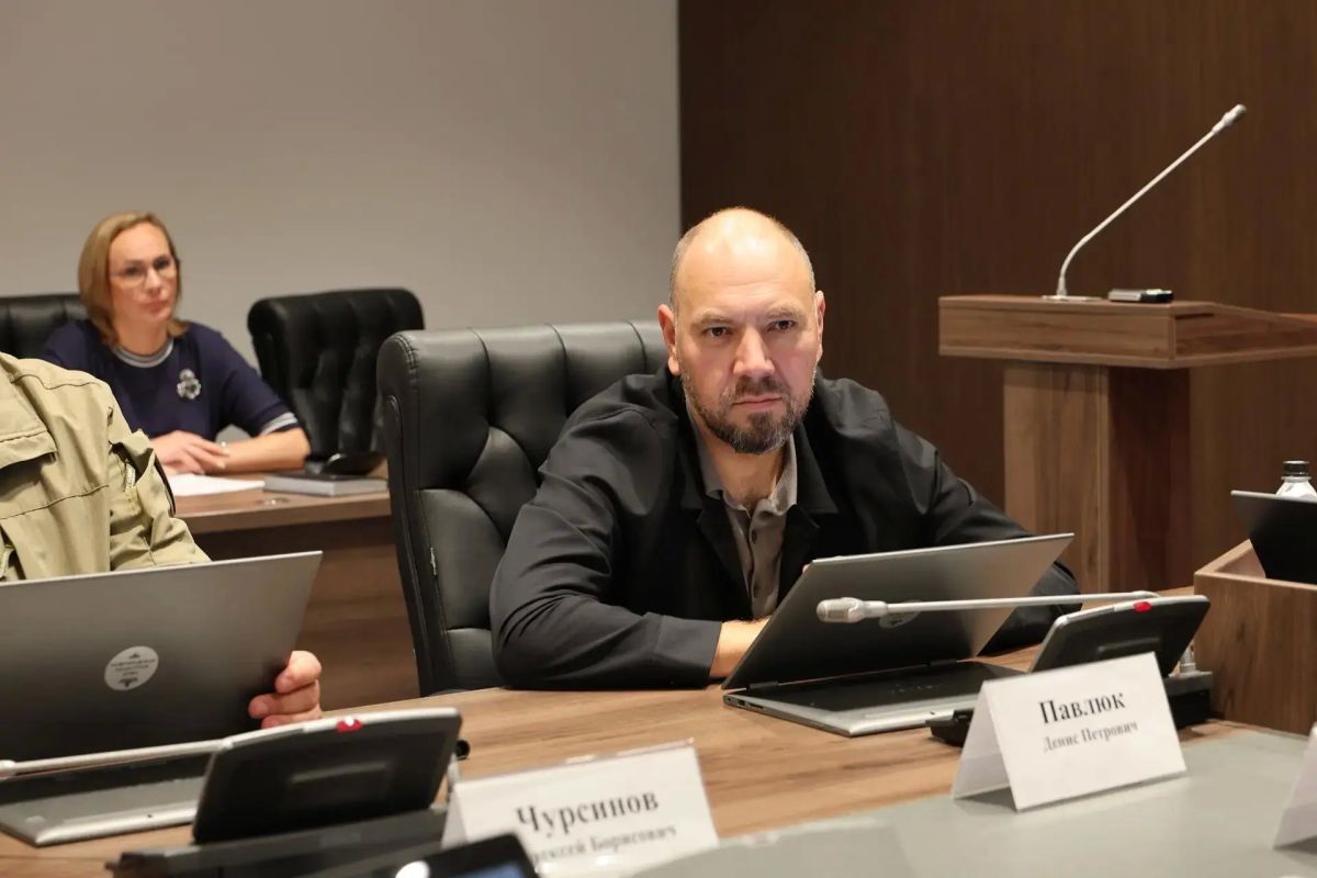 Накануне заключительного заседания Новгородской областной Думы седьмого созыва парламентские комитеты прорабатывают законопроекты, включённые в повестку дня Накануне заключительного заседания Новгородской областной Думы седьмого созыва парламентские комитеты прорабатывают законопроекты, включённые в повестку дня