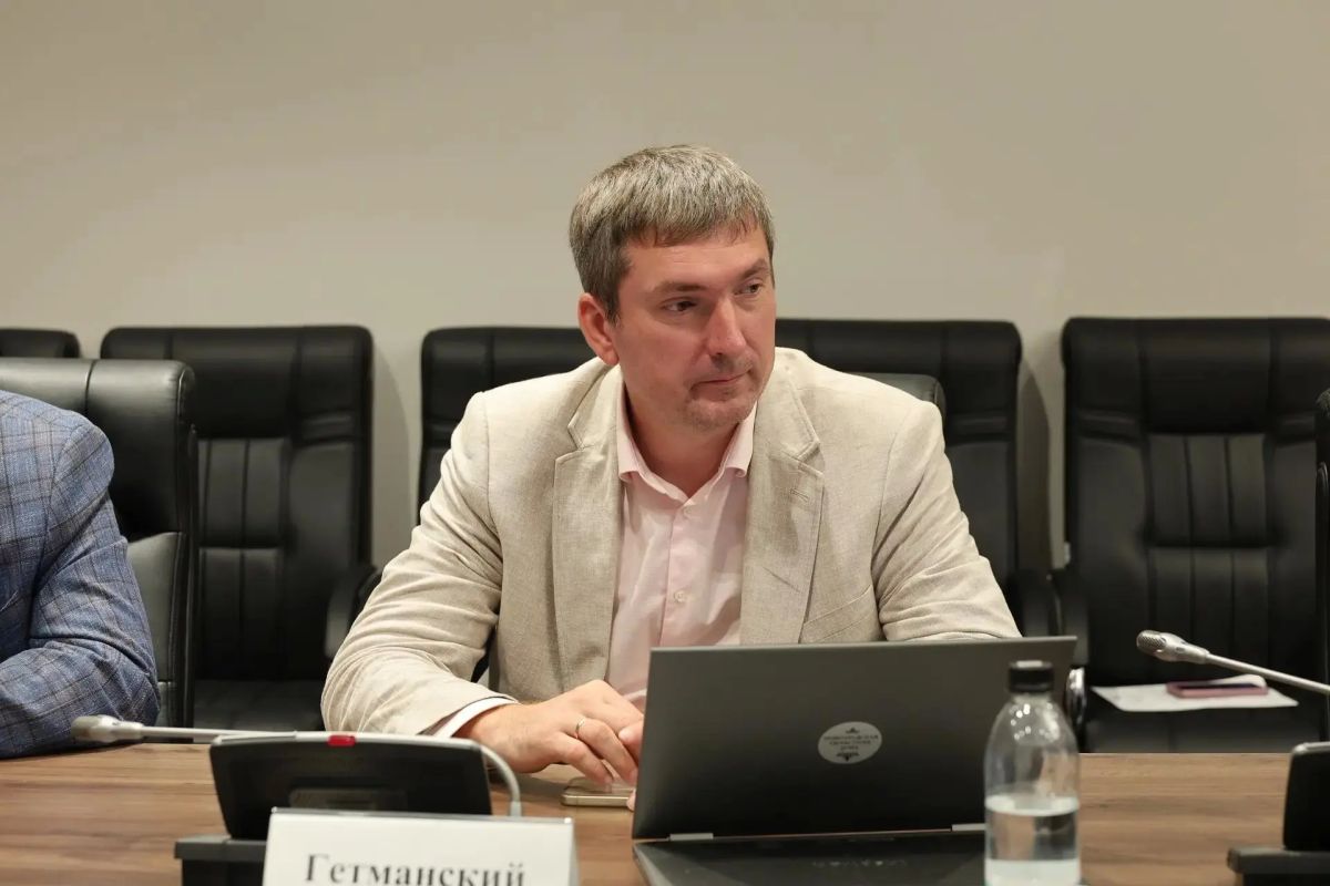 Накануне заключительного заседания Новгородской областной Думы седьмого созыва парламентские комитеты прорабатывают законопроекты, включённые в повестку дня Накануне заключительного заседания Новгородской областной Думы седьмого созыва парламентские комитеты прорабатывают законопроекты, включённые в повестку дня