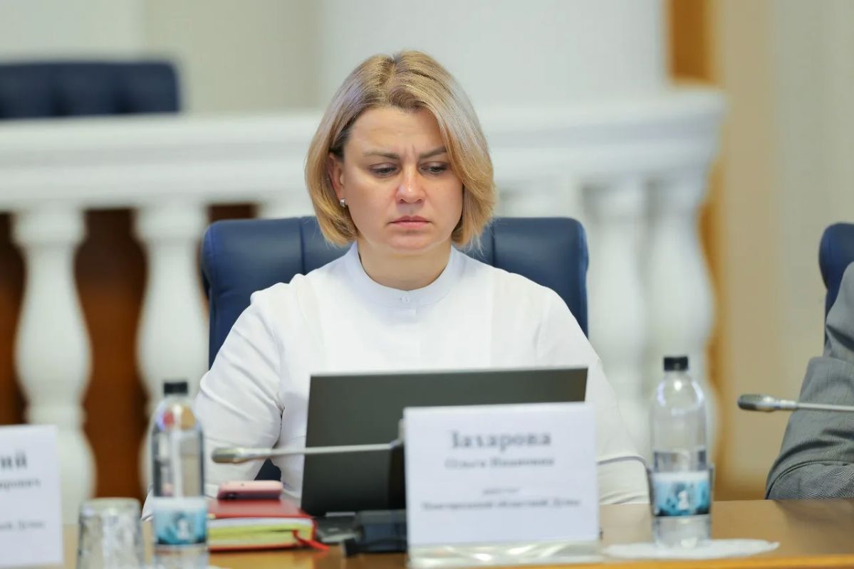 В рамках правительственного часа на заседании Новгородской областной Думы выступил министр образования региона Дмитрий Яковлев В рамках правительственного часа на заседании Новгородской областной Думы выступил министр образования региона Дмитрий Яковлев