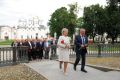 В день заключительного заседания Новгородской областной Думы седьмого созыва депутаты возложили цветы к памятнику «Тысячелетие России»